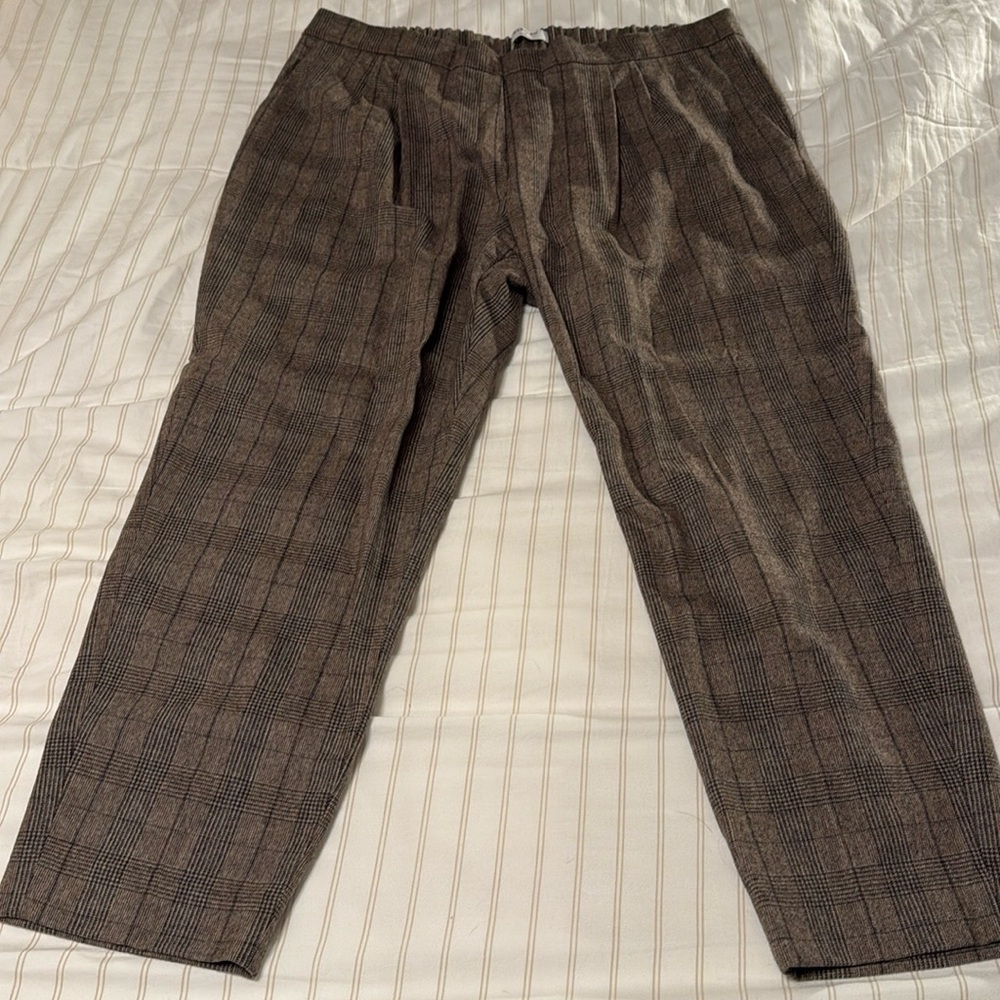 Aritzia Babaton wool pants
